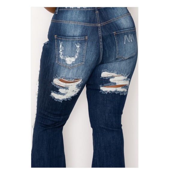 ➕ Distressed Thigh Flare Fringe Hem Jeans - Picture 7 of 7